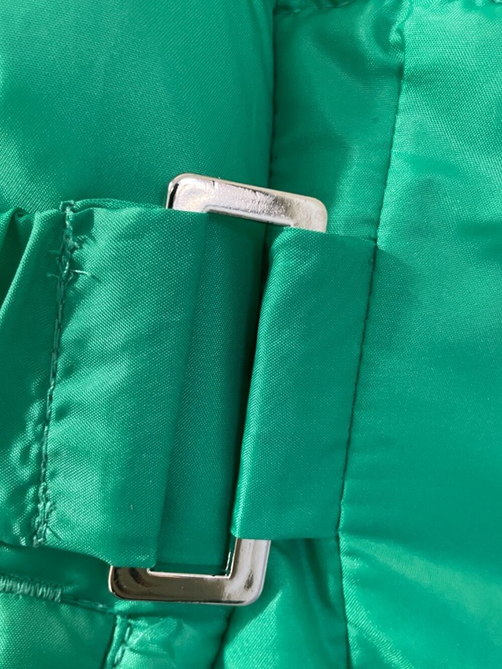 NY&Co. Puffer Vest Green Size Large Buckle Sides - Picture 2 of 6